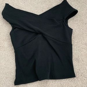 Forever 21 off shoulder black sweater crop top XS